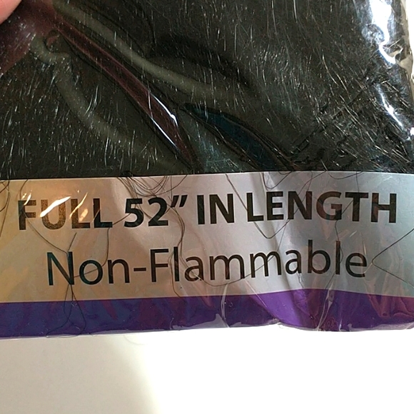 Iconic Essence Braid 100% Kanekalon Color 1B 2 separate packages 52" length - Picture 6 of 8